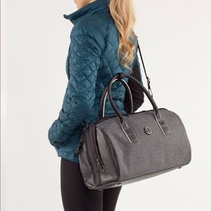 Lululemon Daily OM duffel